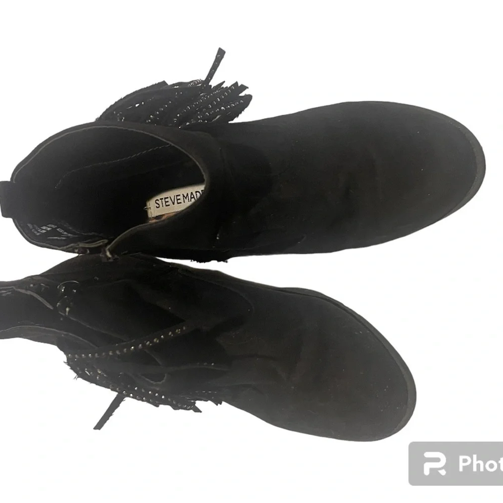 Like New Girls Steve Madden Booties size 4